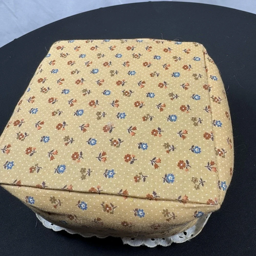 Vintage Browns Floral‎ Polka Dot Padded Basket